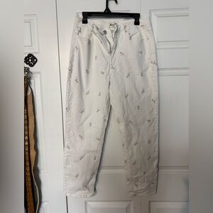 Seven7 Premium White Jeans